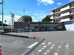 ファミリーマート　四日市泊村店