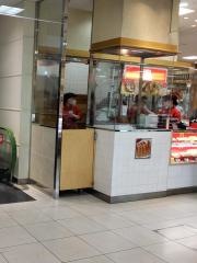５５１蓬莱西宮阪神店