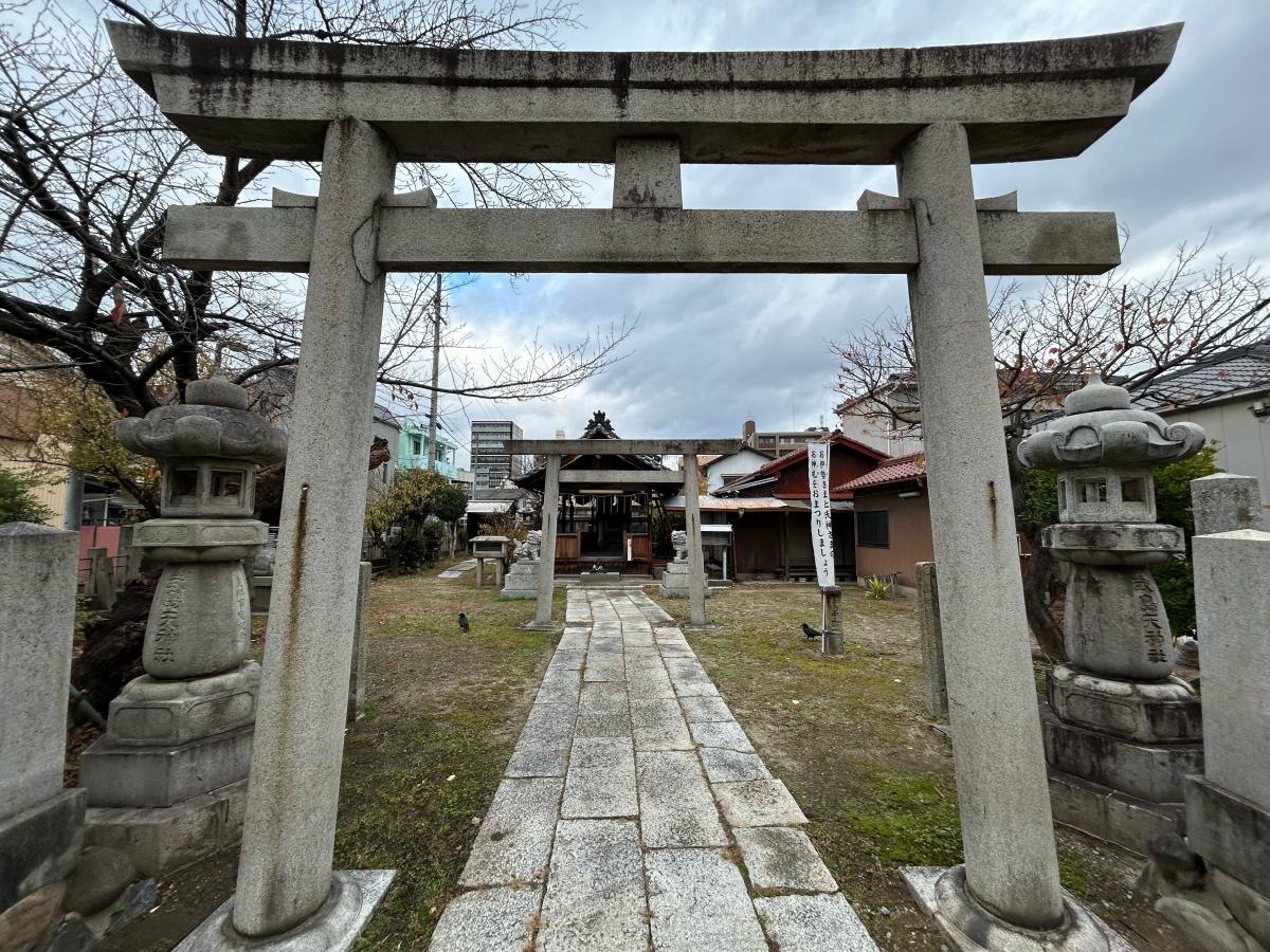 鳥居