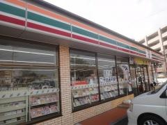 セブンイレブン　名古屋鳴海町薬師山店