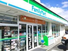 ファミリーマート　中津川インター店