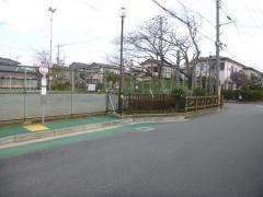 「浦賀丘三丁目公園」バス停留所