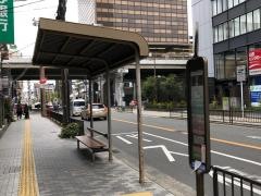 「江坂駅前」バス停留所