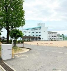 富山市立奥田中学校