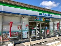ファミリーマート　中津川落合店