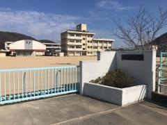 鯉山小学校
