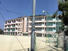 鳥飼小学校