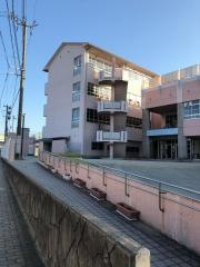鳥飼小学校
