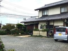 うな平