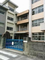 日高小学校