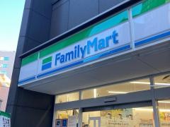 ファミリーマート　銀座一丁目店