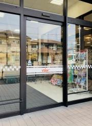 バロー　港栄店