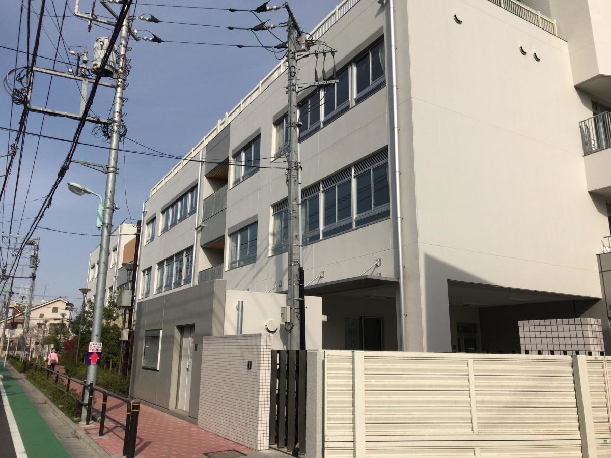 中台中学校