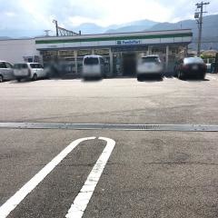 ファミリーマート　ＪＲ亀川駅前店