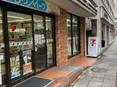 セブンイレブン　横浜長者町店