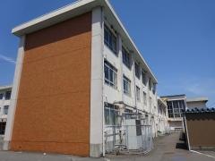 松本小学校