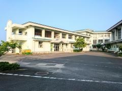 春日北小学校