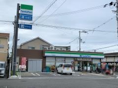 ファミリーマート　富木駅前店