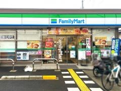 ファミリーマート　富木駅前店