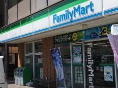 ファミリーマート　上杉一丁目店