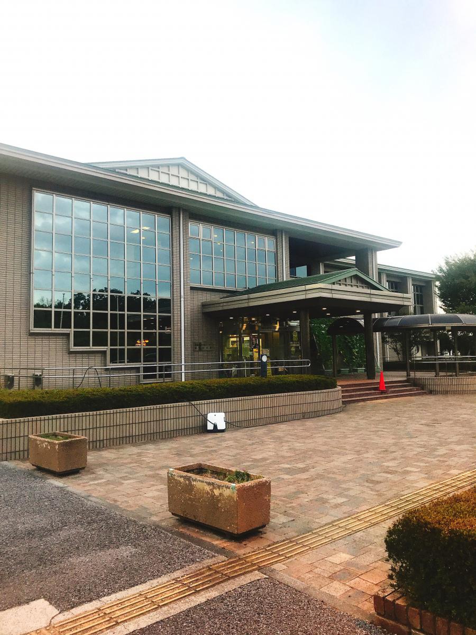 深谷市幡羅生涯学習センター完全ガイド！予約・料金と図書室の利用術