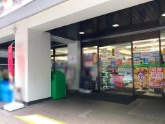 ファミリーマート　北品川店