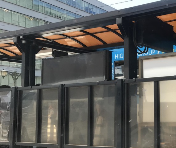 新地中華街駅