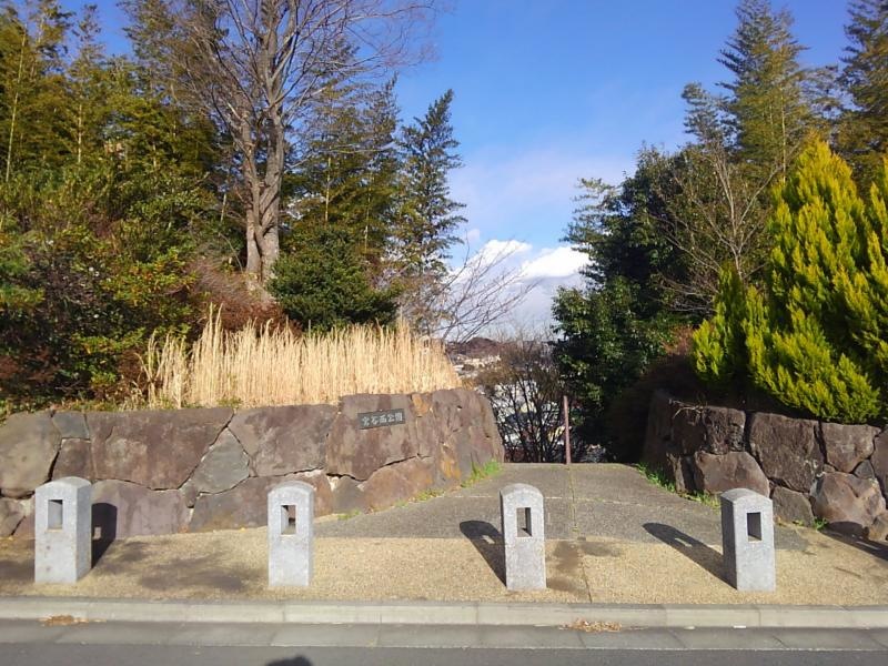 入口の１つ