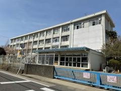 長森西小学校