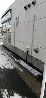 ファミリーマート　八戸根城二丁目店