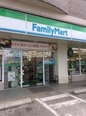 ファミリーマート　ハーバービュー前店