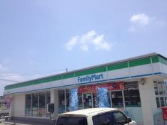 ファミリーマート　勝連南風原店