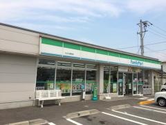 ファミリーマート　川之江妻鳥店
