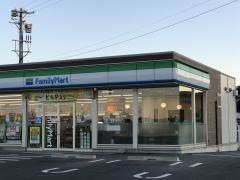 ファミリーマート　田原六連町店