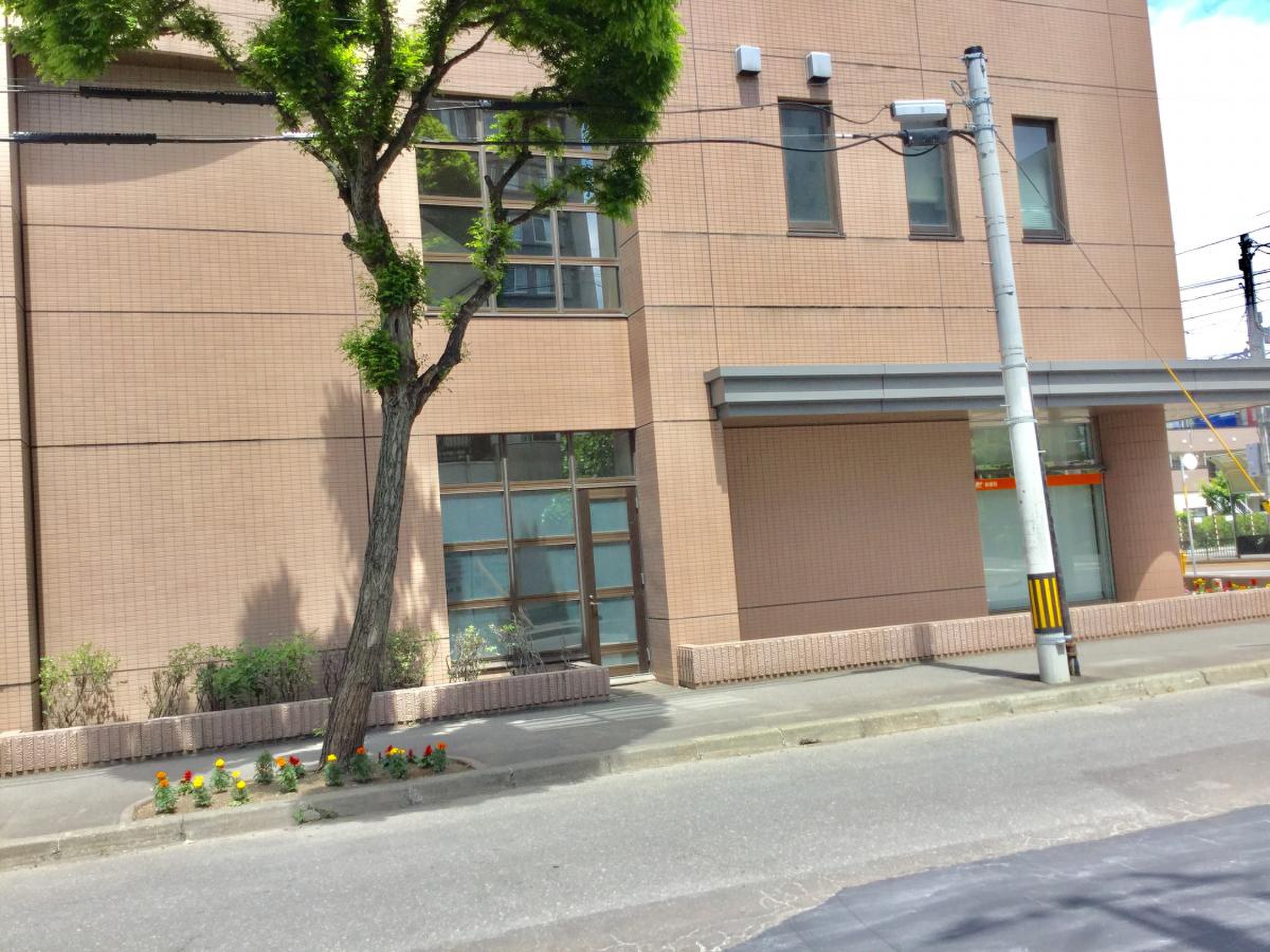 山 鼻 郵便 局