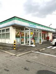 ファミリーマート　勝山北郷店