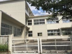 神山小学校
