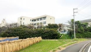 知多市立東部中学校