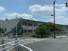 平山こども園