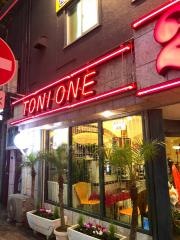 トニワン
