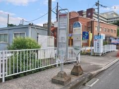 「聖マリアンナ医大入口」バス停留所