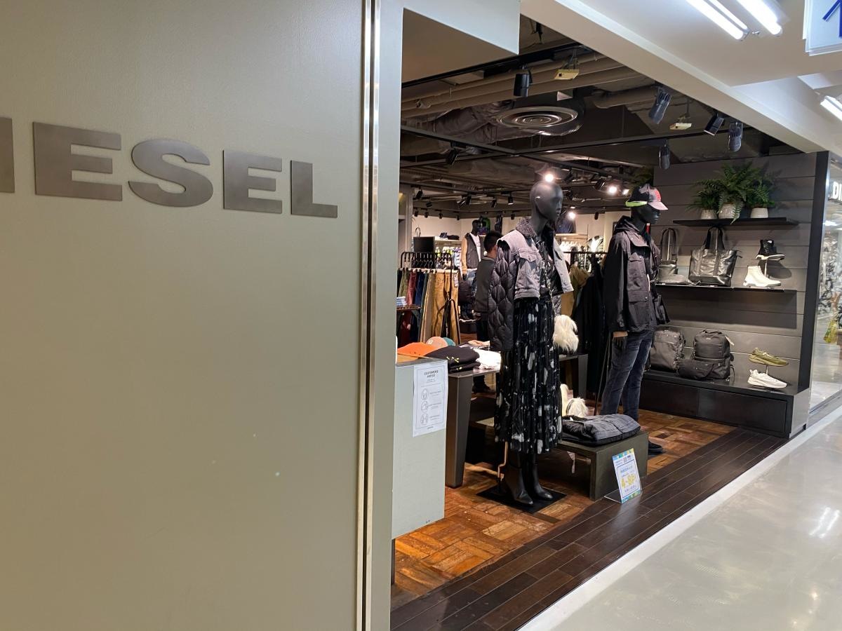 店舗入口