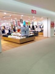 ユニクロ　マークイズ静岡店