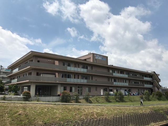 介護老人保健施設　フィオーレ湘南真田 建物全景