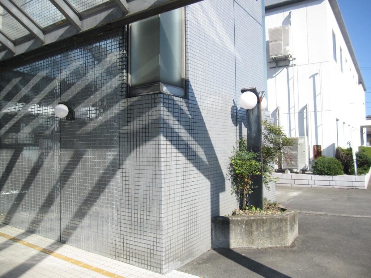 川島図書館