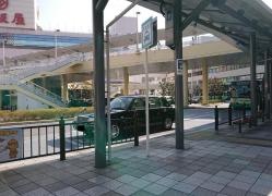 「ＪＲ高槻駅南」バス停留所