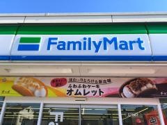 ファミリーマート　坂戸南町店