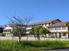 伴谷東小学校