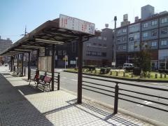 「桜井駅南口」バス停留所