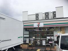 セブンイレブン　天理杉本町店
